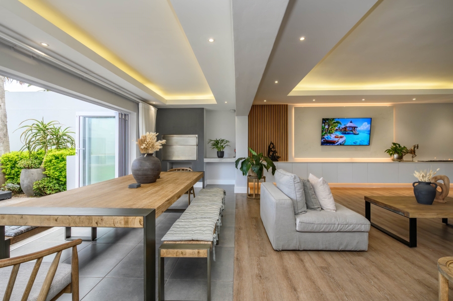 4 Bedroom Property for Sale in Summerstrand Eastern Cape